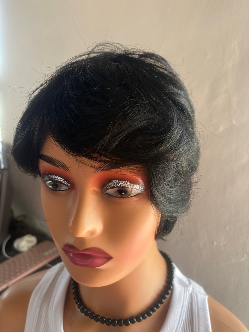 Short Glueless Human Hair Wig – Black (Natural Style)