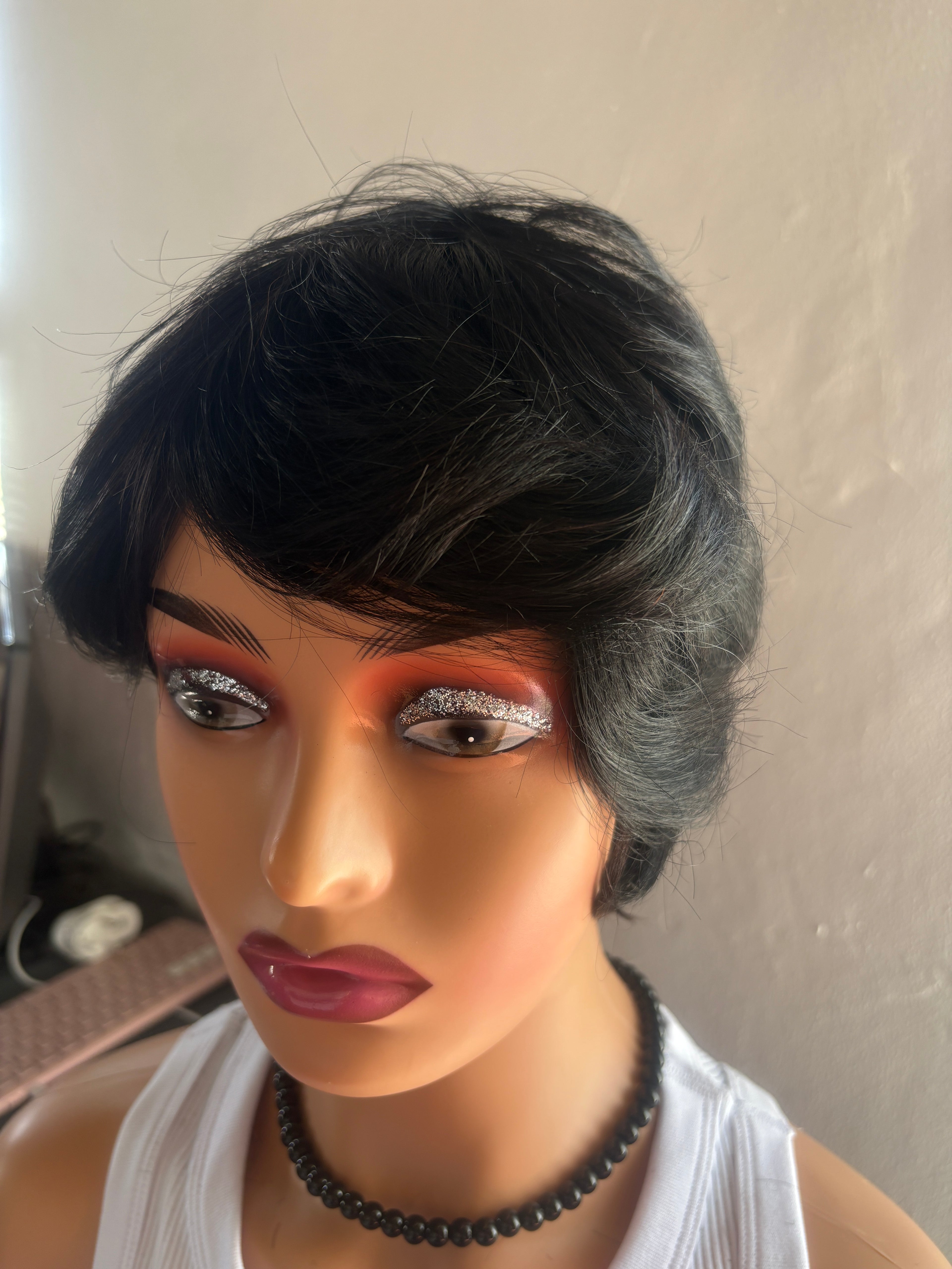 Short Glueless Human Hair Wig – Black (Natural Style)