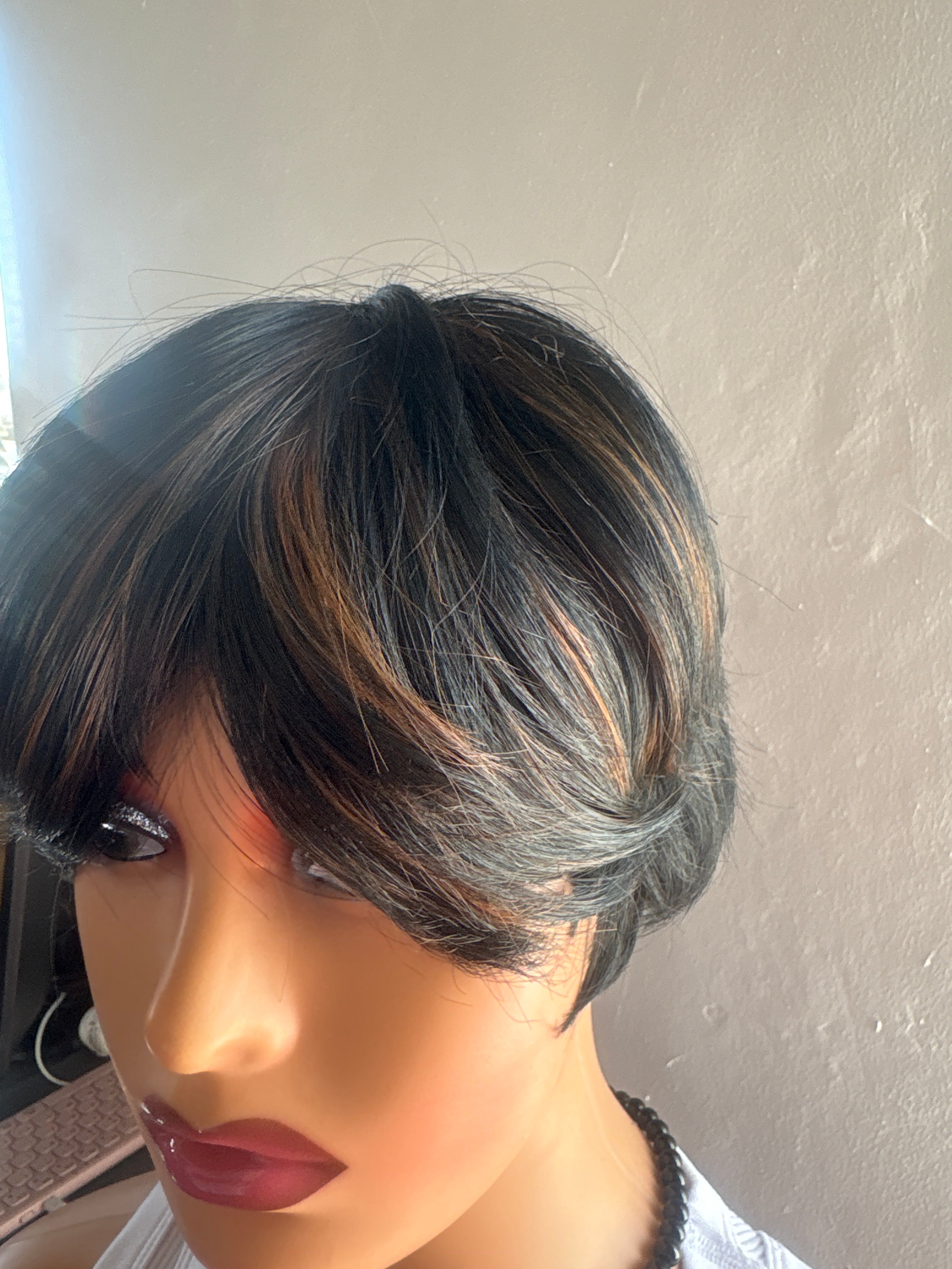 6 Inch Synthetic Hair Wig with Highlights – Short Natural Style